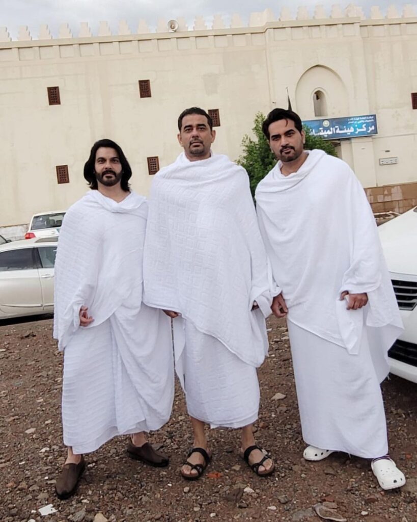 Humayun Saeed performed Umrah, pictures went viral.